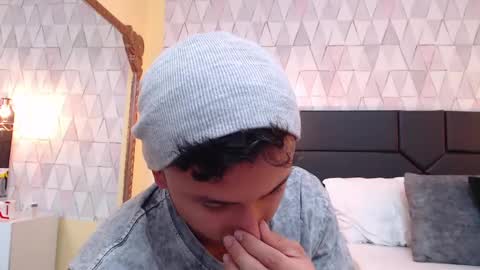 Snapshot of brandoncolee chatting on 02/08/25, 06:33 BrandonCole online show from 02/08/25, 06:33