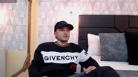 Snapshot of brandoncolee chatting on 02/09/25, 12:41 BrandonCole online show from 02/09/25, 12:41