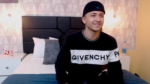 Snapshot of brandoncolee chatting on 02/26/25, 12:25 BrandonCole online show from 02/26/25, 12:25