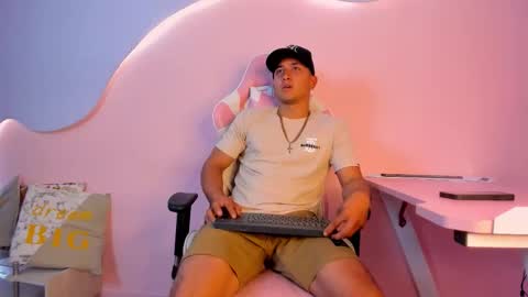 Snapshot of brandoncolee chatting on 01/10/26, 12:18 BrandonCole online show from 01/10/26, 12:18