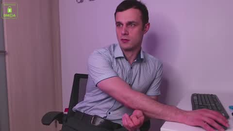 Snapshot of brandonnorriss chatting on 12/11/24, 08:39 BRANDON online show from 12/11/24, 08:39