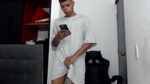 Snapshot of brandonstond chatting on 10/23/25, 03:22 Brandon online show from 10/23/25, 03:22