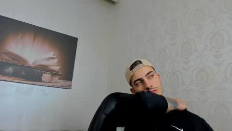 BrandonTateX online show from 10/15/25, 07:08