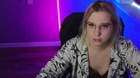 Snapshot of brandy__stars chatting on 02/12/25, 05:58 Belle online show from 02/12/25, 05:58