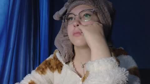 Snapshot of brandy__stars chatting on 09/14/25, 02:54 Belle online show from 09/14/25, 02:54