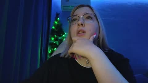 Belle  online show from 12/15/25, 10:52