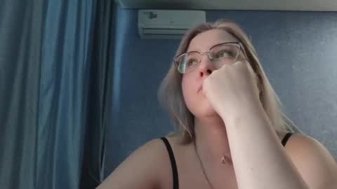 Belle  online show from 03/15/26, 11:49