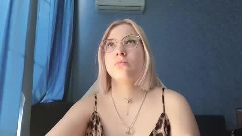 Belle  online show from 03/23/26, 03:43