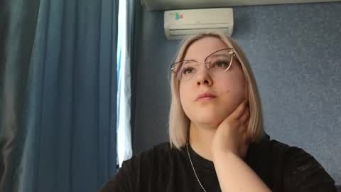 Belle  online show from 03/27/26, 08:09