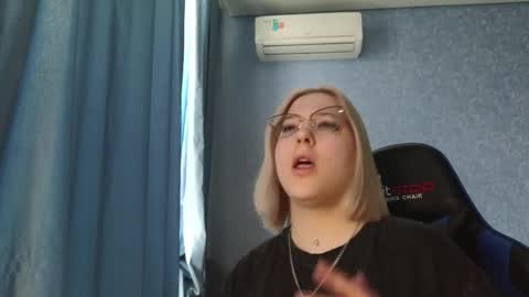 Belle  online show from 03/27/26, 08:26