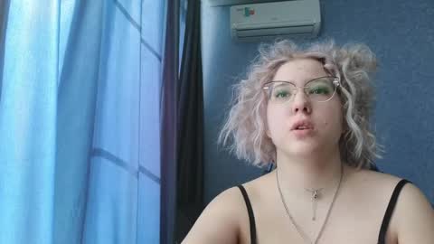 Belle  online show from 04/11/26, 04:50