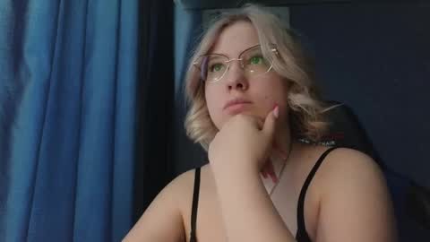 Belle  online show from 04/13/26, 03:34