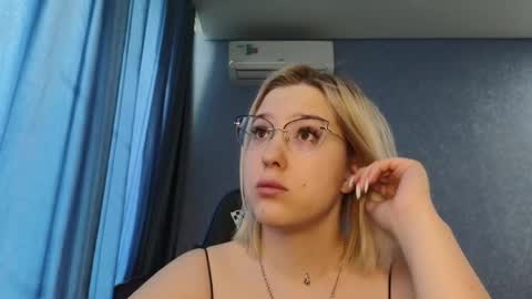Belle  online show from 05/28/26, 04:43