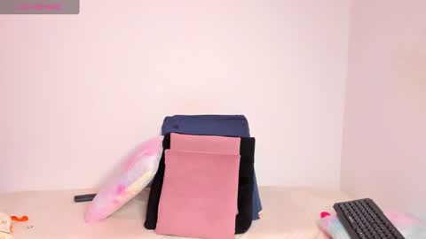 Snapshot of brandy_brow chatting on 10/22/25, 11:48 brandy Independent model online show from 10/22/25, 11:48