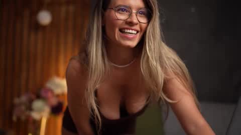 Alex online show from 10/09/25, 04:10