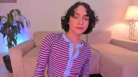 Snapshot of brann_tadzio chatting on 07/06/26, 02:52 online show from 07/06/26, 02:52