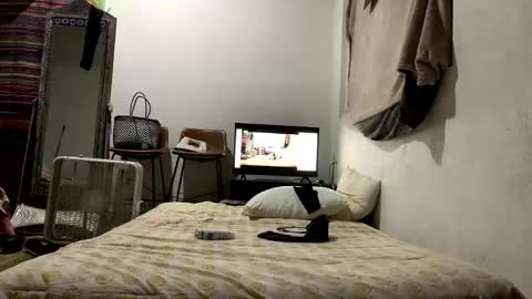 brattyputi online show from 04/11/26, 11:25