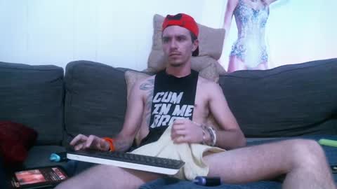 Snapshot of brayjay32 chatting on 10/04/25, 04:54 brayjay32 online show from 10/04/25, 04:54