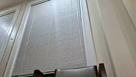 brazilaveaux online show from 10/20/25, 06:58