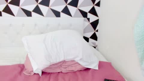 Snapshot of braziliangirl191 chatting on 12/19/24, 10:42 Alice online show from 12/19/24, 10:42