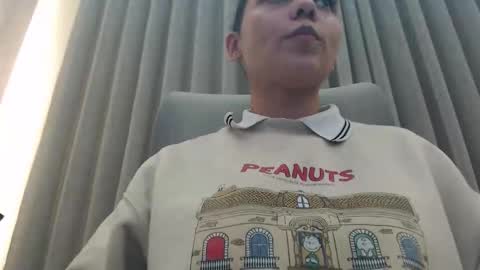 Snapshot of breakfastwithtiffanys chatting on 10/15/25, 10:32 breakfastwithtiffanys online show from 10/15/25, 10:32