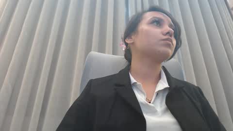 Snapshot of breakfastwithtiffanys chatting on 10/17/25, 01:35 breakfastwithtiffanys online show from 10/17/25, 01:35