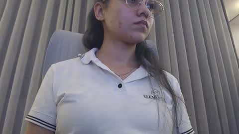 Snapshot of breakfastwithtiffanys chatting on 10/21/25, 01:45 breakfastwithtiffanys online show from 10/21/25, 01:45