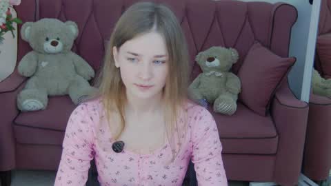 Snapshot of bree_sky chatting on 04/01/26, 11:22 Bree online show from 04/01/26, 11:22