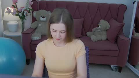 Snapshot of bree_sky chatting on 04/13/26, 11:27 Bree online show from 04/13/26, 11:27