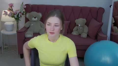 Snapshot of bree_sky chatting on 04/15/26, 11:39 Bree online show from 04/15/26, 11:39