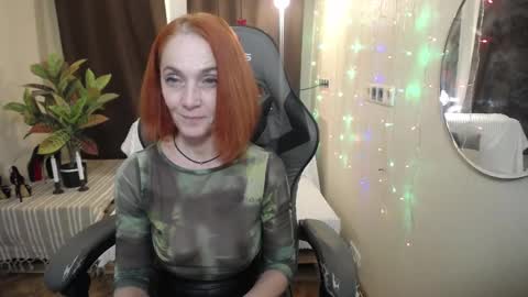 Snapshot of breeterner chatting on 01/28/25, 05:00 breeterner online show from 01/28/25, 05:00