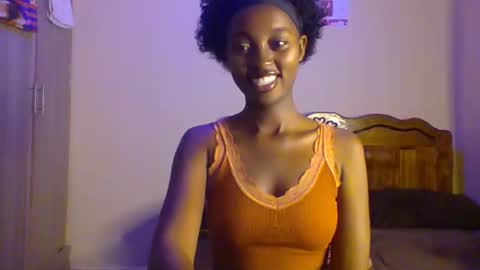 breelia online show from 11/11/25, 02:22