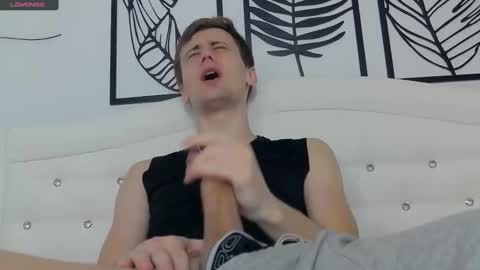 Snapshot of brell_line chatting on 02/15/25, 07:38 Brelland online show from 02/15/25, 07:38