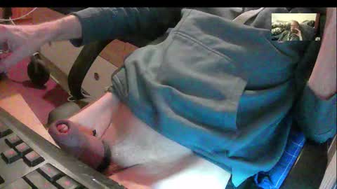 bremer64 online show from 12/17/25, 05:08