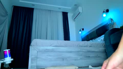 Brenda online show from 10/30/25, 03:13