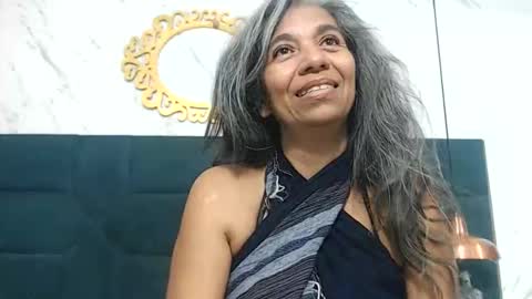 BRENDA VELASQUEZ online show from 05/13/26, 07:00