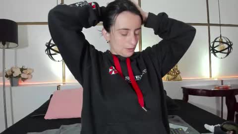 MeganBeaked online show from 09/22/25, 11:56