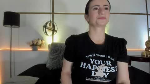 MeganBeaked online show from 11/25/25, 11:32