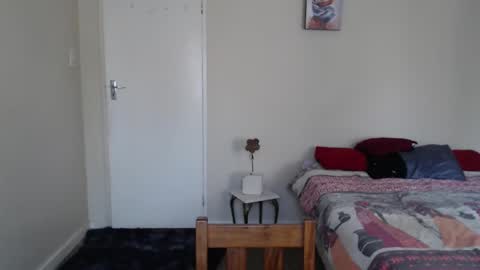 ask me lol online show from 12/26/24, 05:26