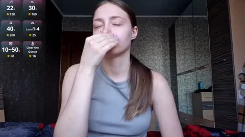 Mia   online show from 02/12/26, 05:24