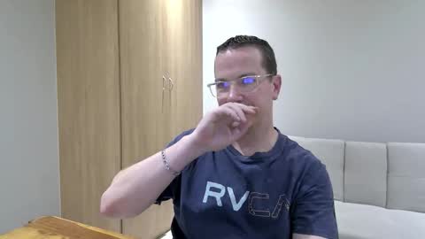 Brett online show from 09/08/25, 03:55