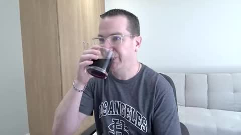 Brett online show from 09/21/25, 11:23