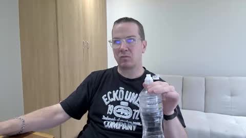 Brett online show from 02/02/26, 03:00