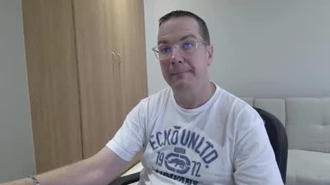 Brett online show from 03/08/26, 01:04