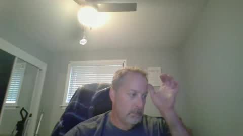 hey online show from 06/25/26, 08:02