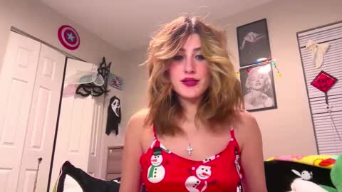 Snapshot of briadominick chatting on 12/06/24, 03:19 Brianna3 online show from 12/06/24, 03:19