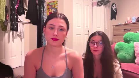 Snapshot of briadominick chatting on 02/18/25, 02:16 Brianna3 online show from 02/18/25, 02:16