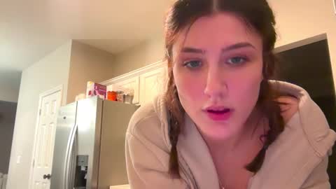 Snapshot of briadominick chatting on 02/25/25, 06:58 Brianna3 online show from 02/25/25, 06:58