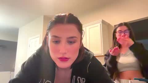 Snapshot of briadominick chatting on 03/06/25, 04:19 Brianna3 online show from 03/06/25, 04:19