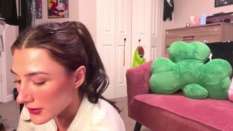 Snapshot of briadominick chatting on 03/10/25, 12:51 Brianna3 online show from 03/10/25, 12:51